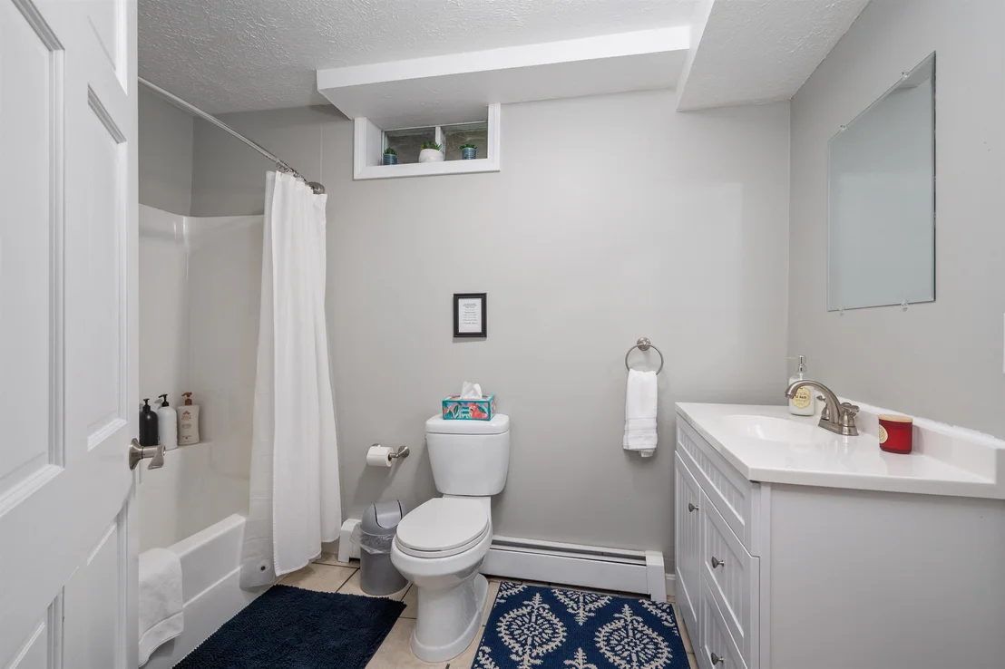 Photo of 10 Lakeview