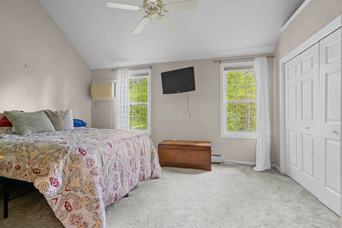 Photo of Unit 207 at 1465 Hooksett