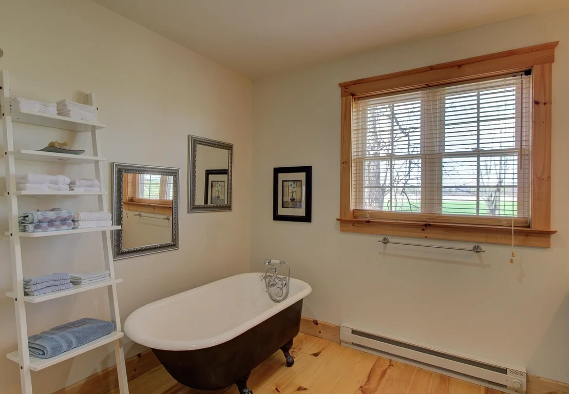Photo of 23 Mud Point South