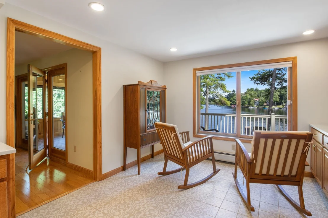 Photo of 22 Lakeside