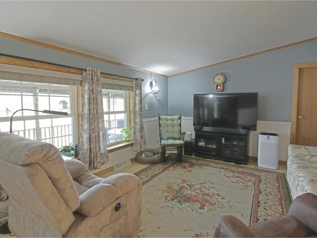 Photo of 425 Taylor