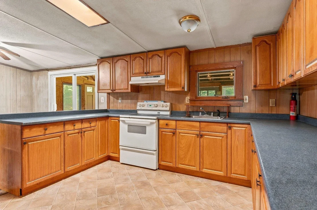 Photo of 99 Pine Ridge