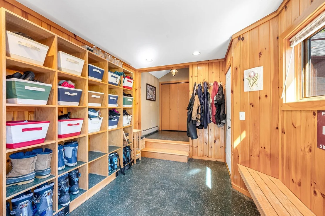 Photo of 33 Carinthia