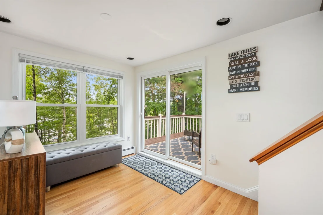 Photo of 10 Lakeview