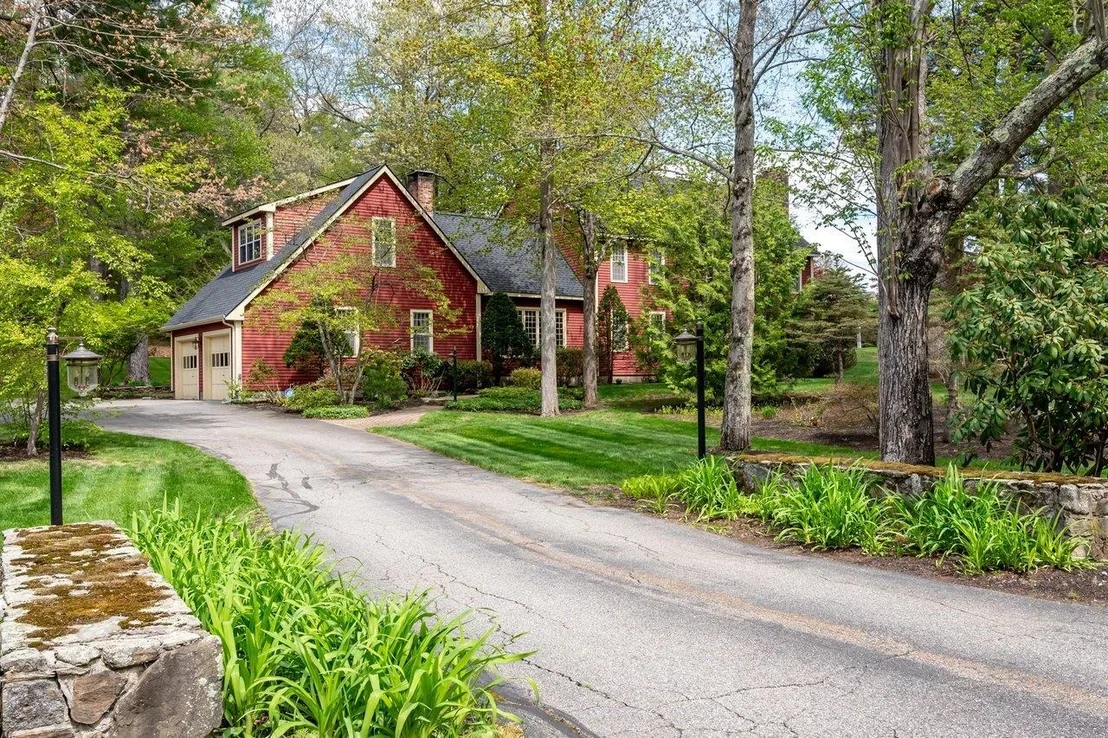 Photo of 14 Winding Brook