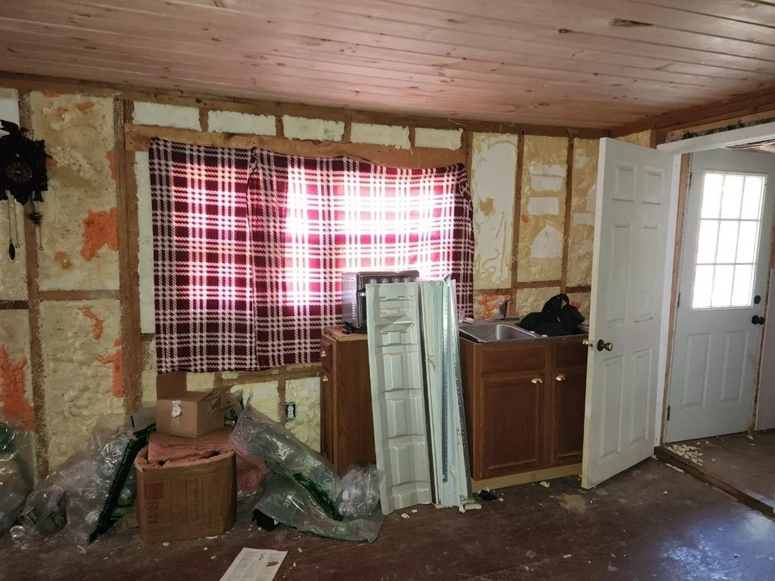 Photo of 1594 White
