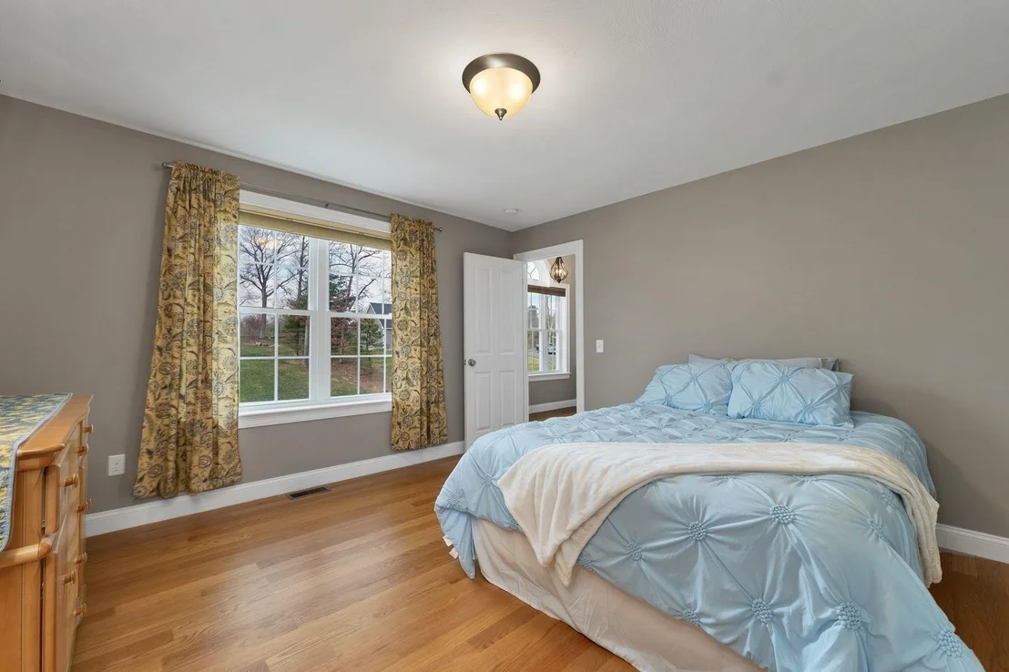 Photo of 26 Lamplighter