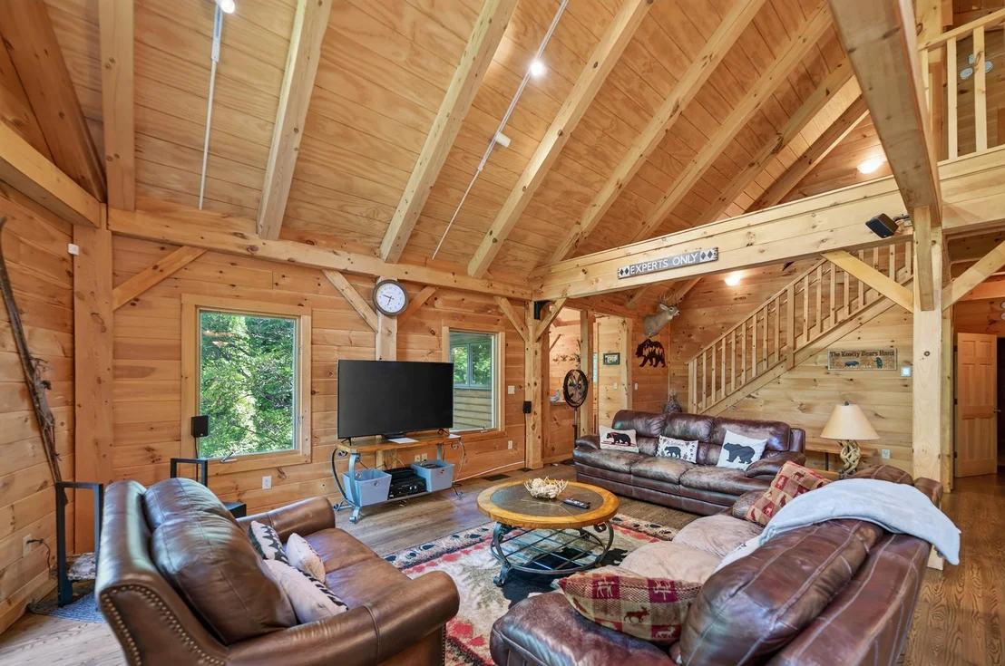 Photo of 858 Sheldon Hill