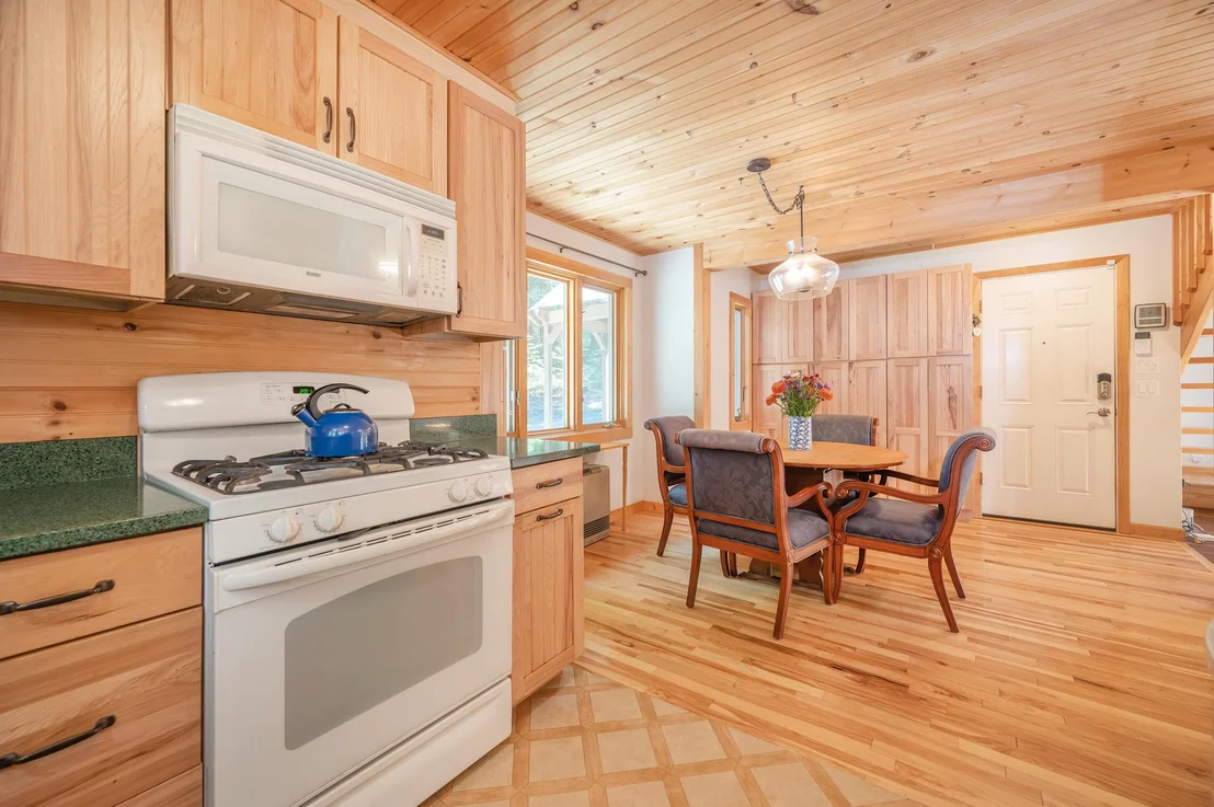 Photo of 32 Highwood
