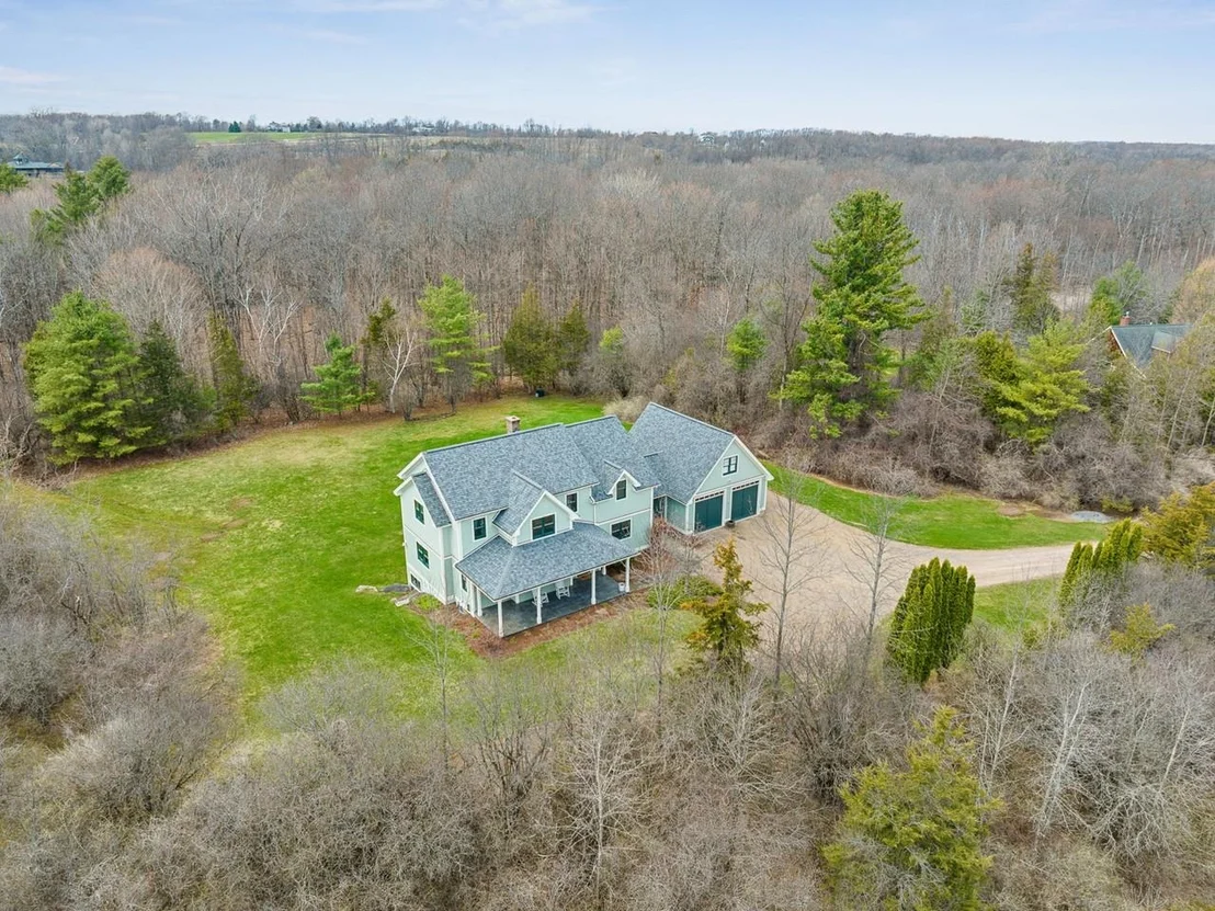 Photo of 79 Featherbed
