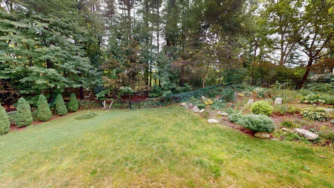 Photo of 4 Corwin