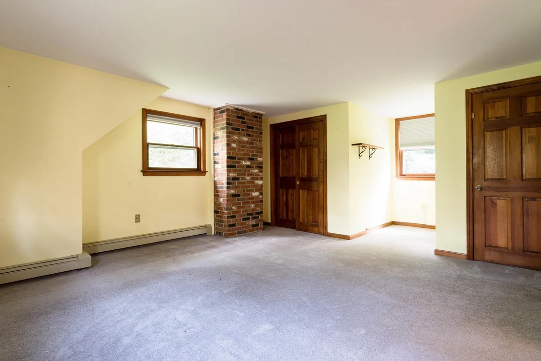 Photo of 70 Old Jaffrey