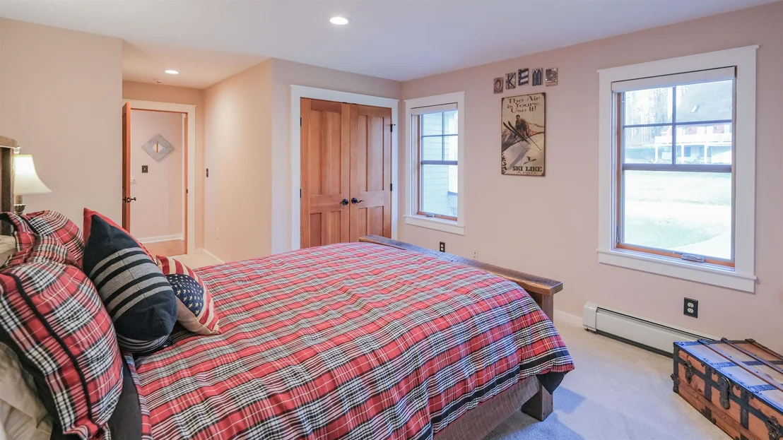 Photo of 42 Deerfield