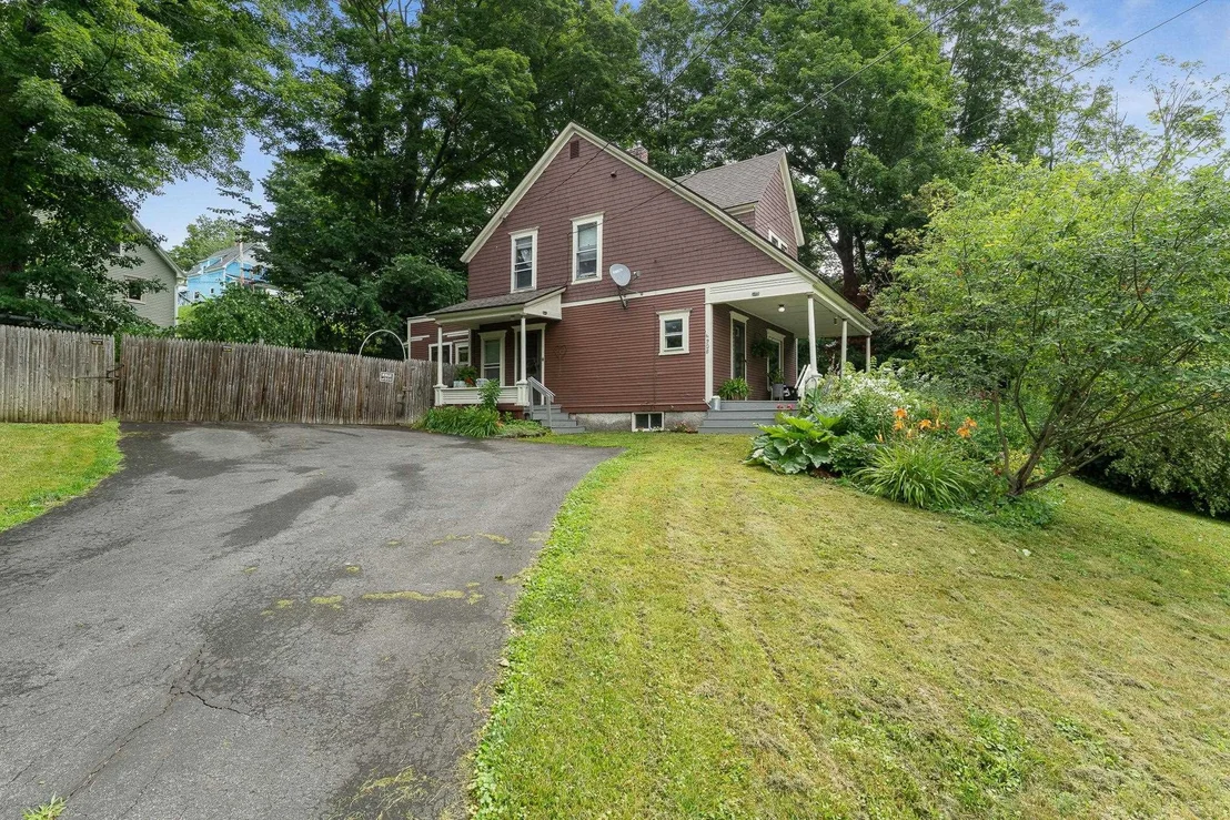Photo of 208 Elm