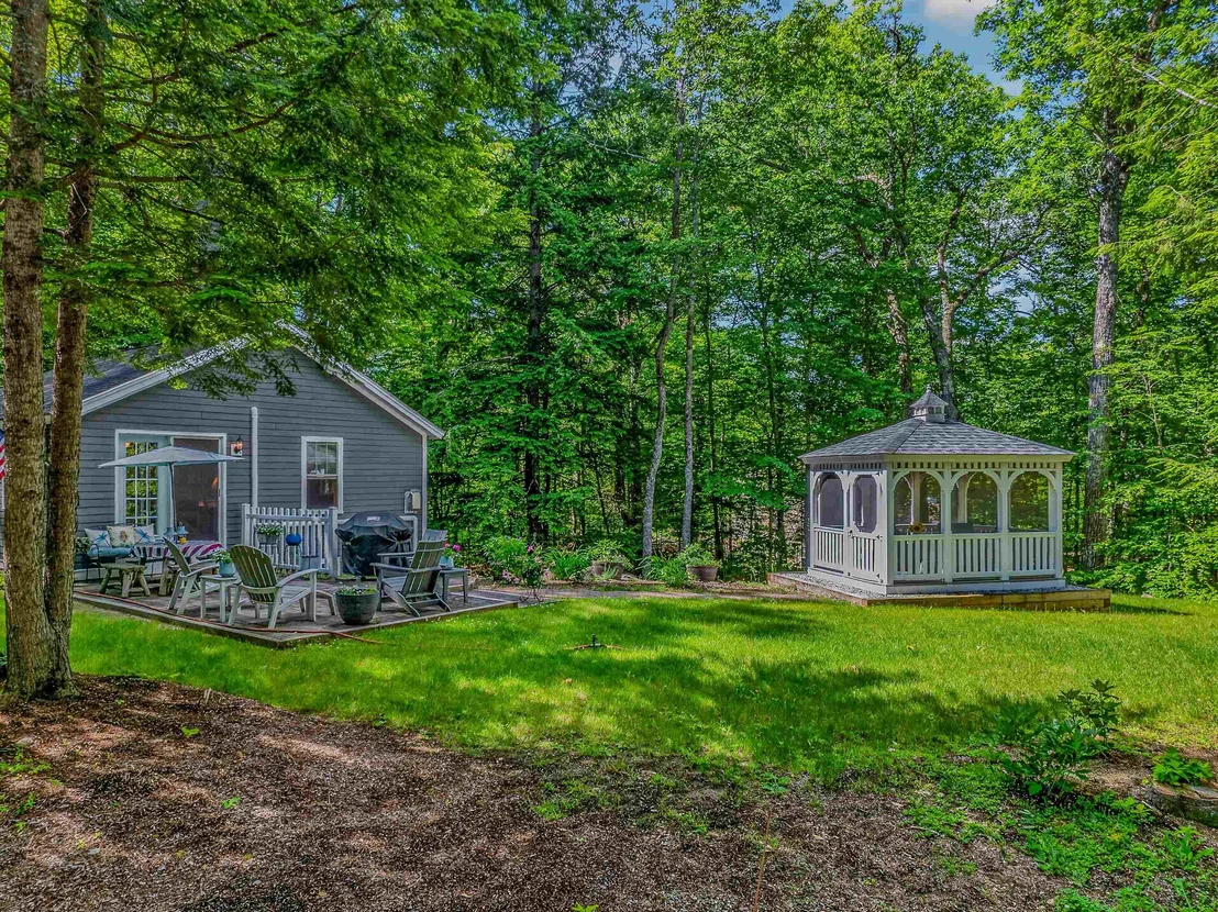 Photo of 32 Stoney Brook