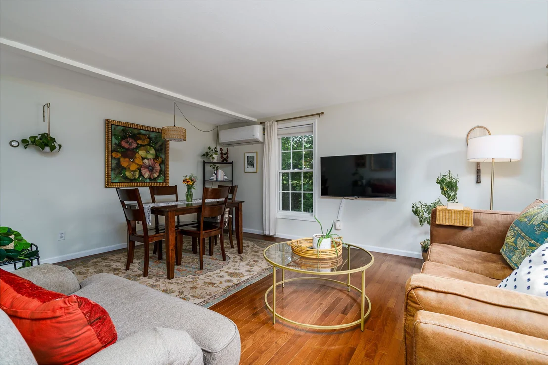 Photo of 37 Tamarack