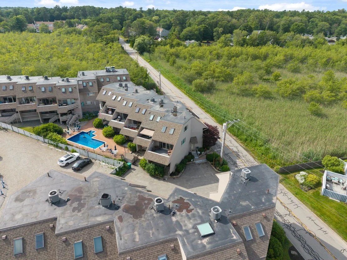 Photo of Unit 6 at 939 Ocean
