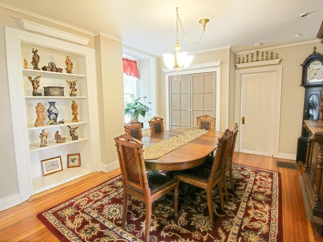 Photo of 383 St. Albans