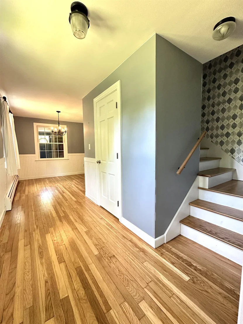 Photo of 720 Pine Banks