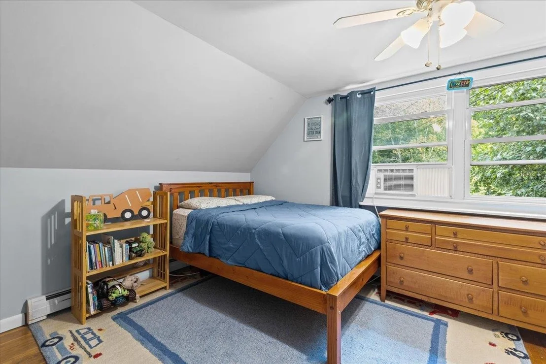 Photo of 6 Edgewood