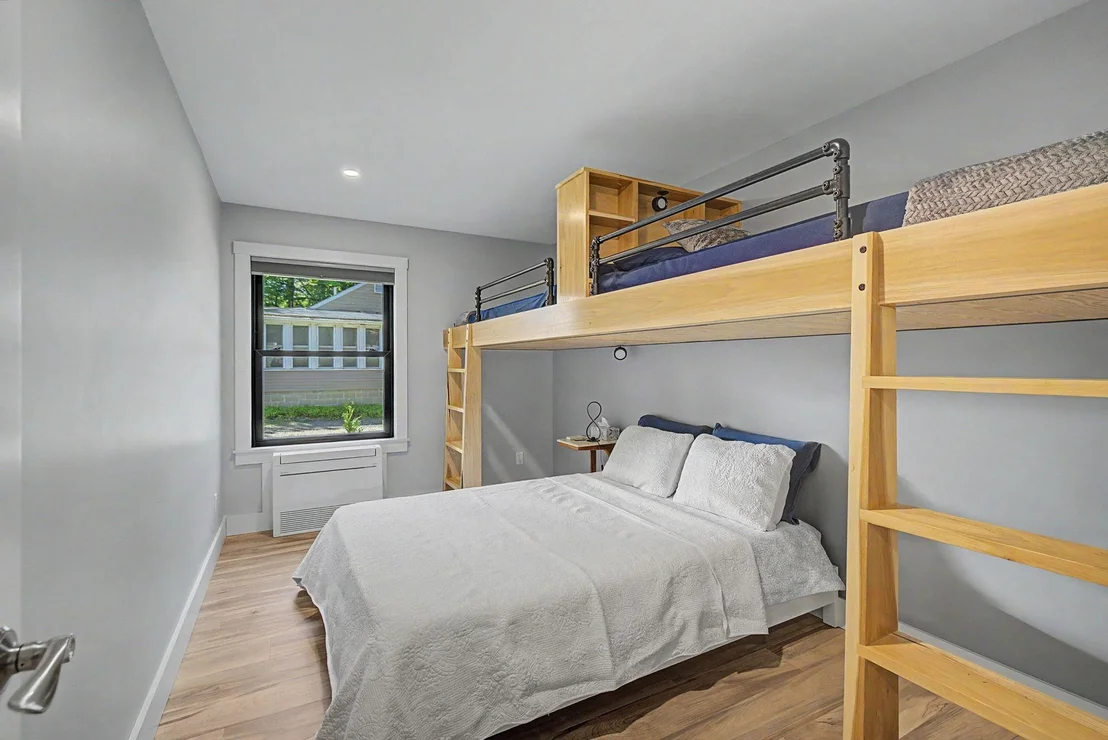 Photo of 239 Maple N