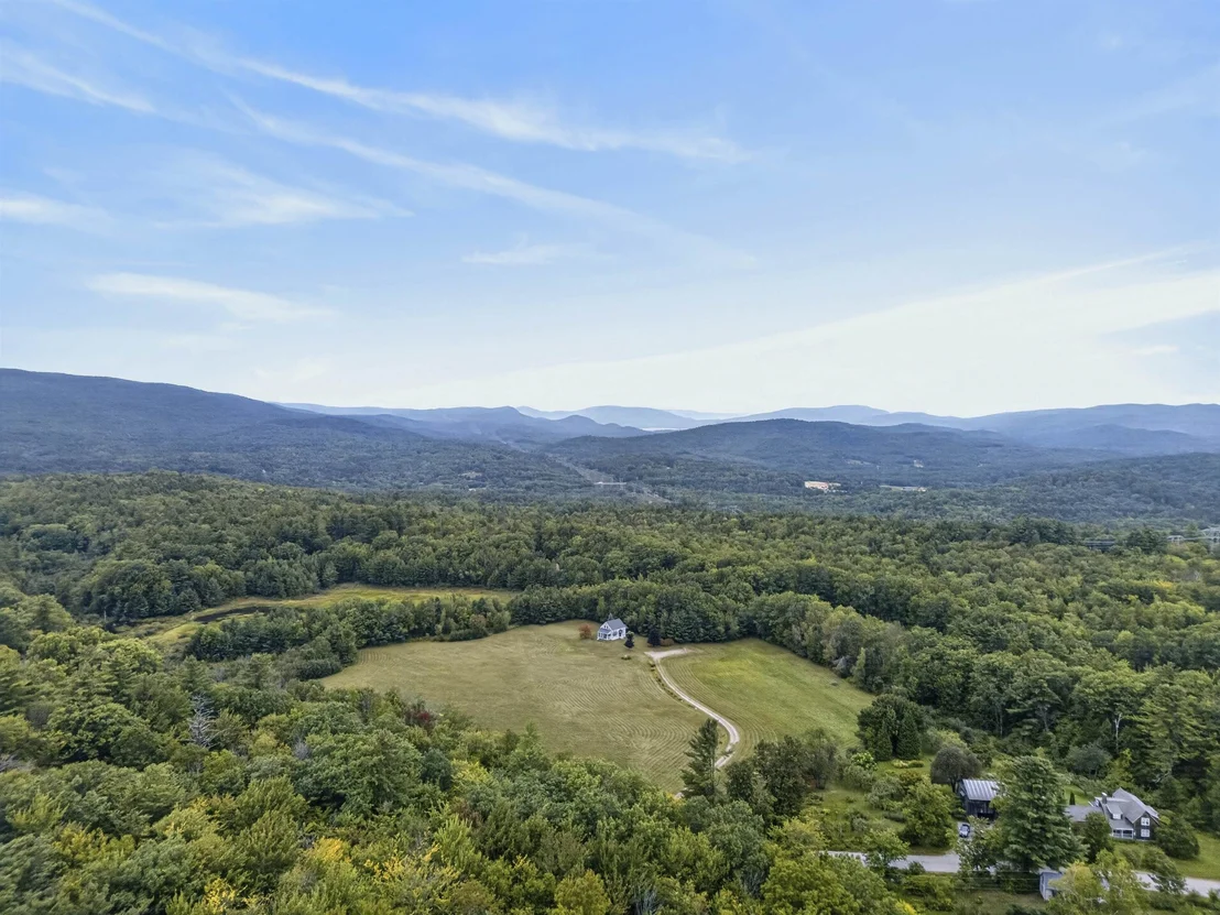 Photo of 854 Murray Hill