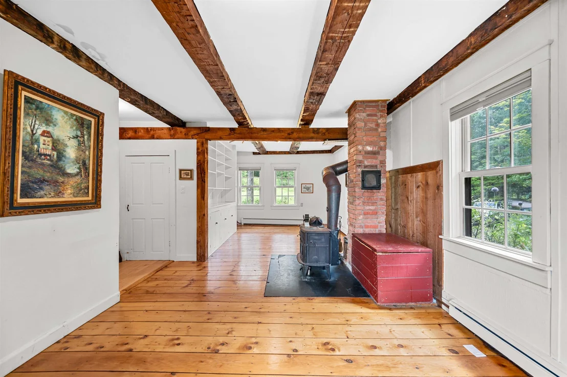 Photo of 520 Collar Hill