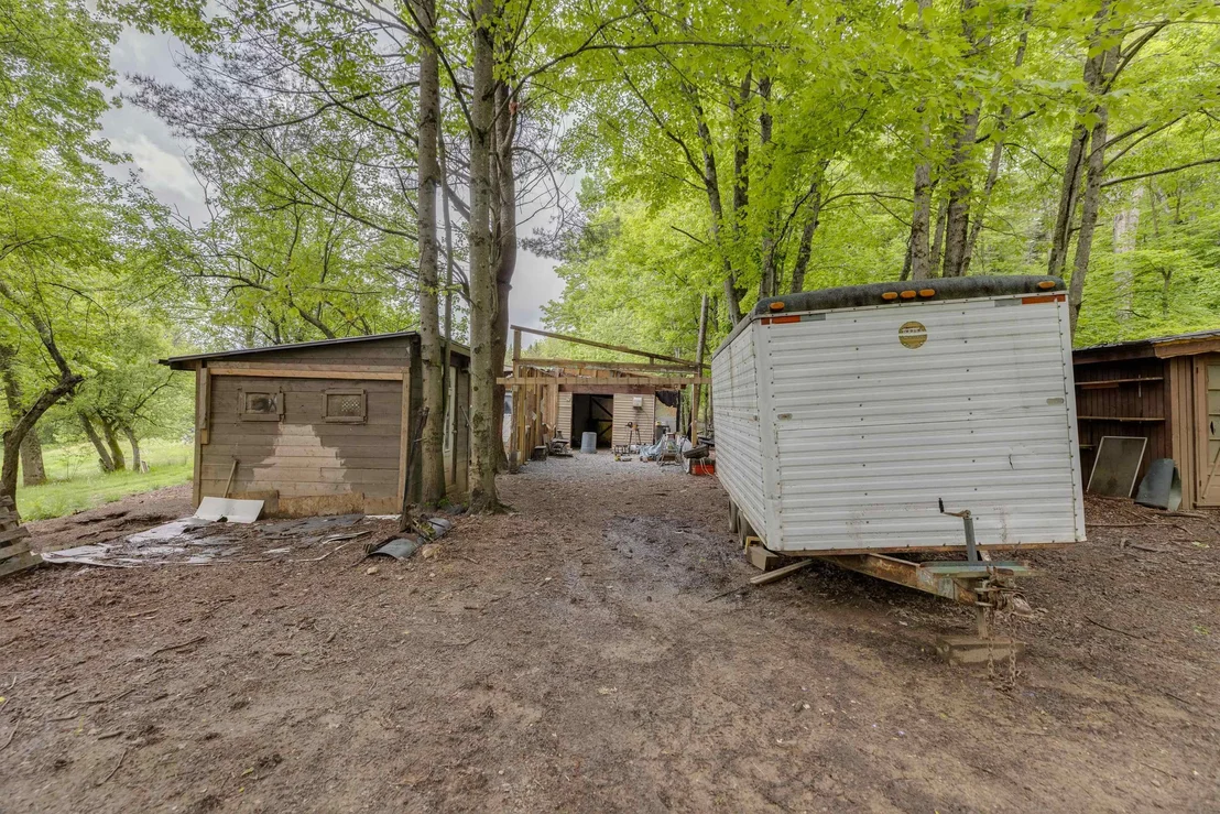 Photo of 929 933 W Bath