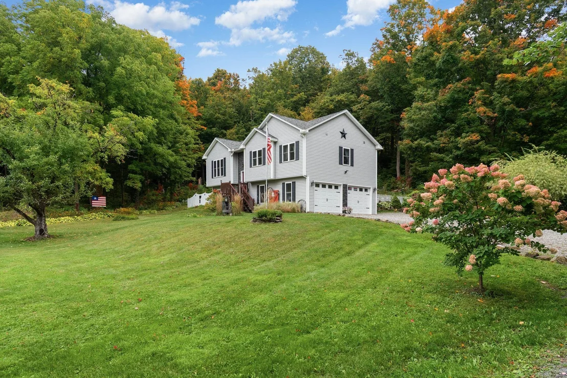 Photo of 387 St. Albans