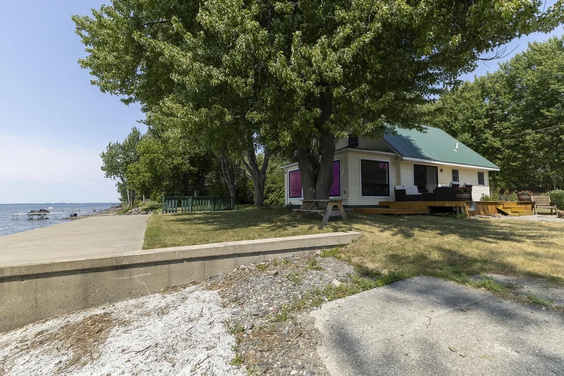 Photo of 502 Duck Point