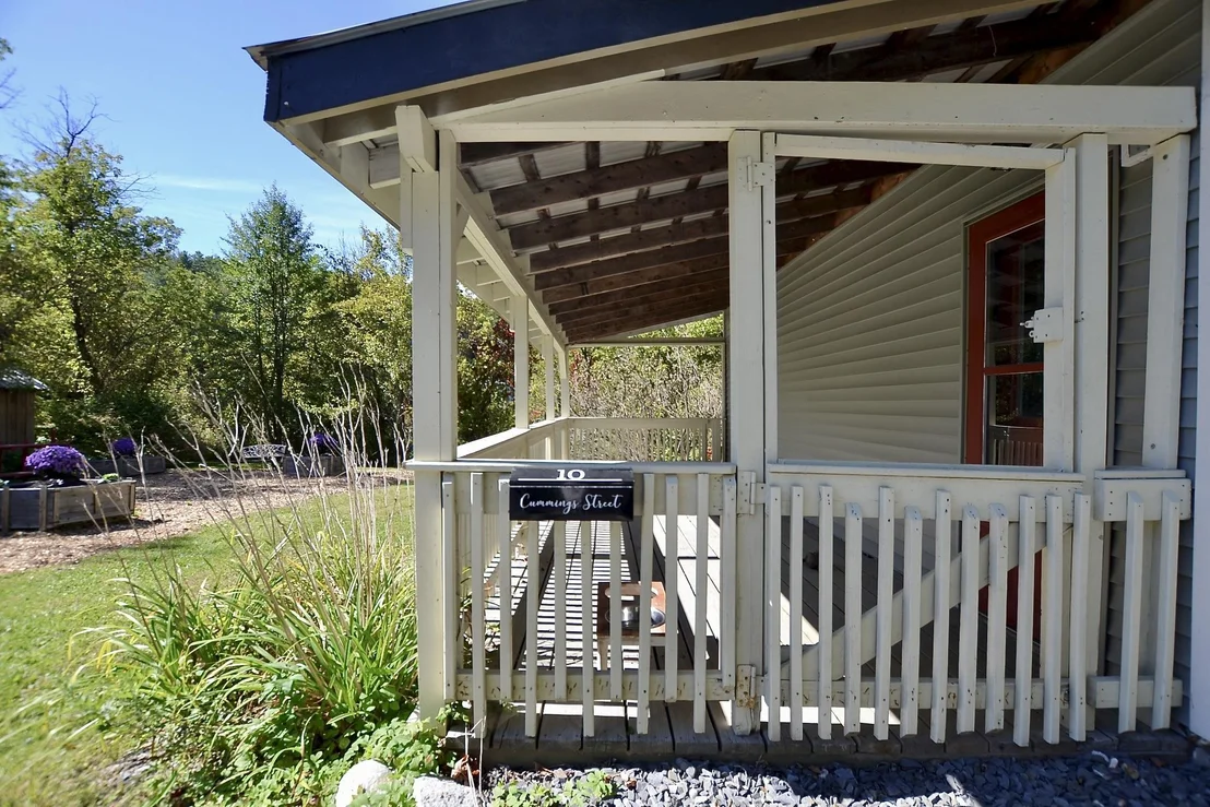 Photo of 10 Cummings