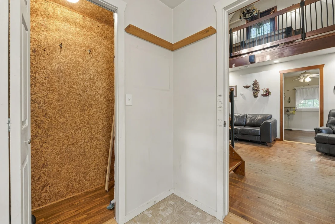 Photo of 328 Spring