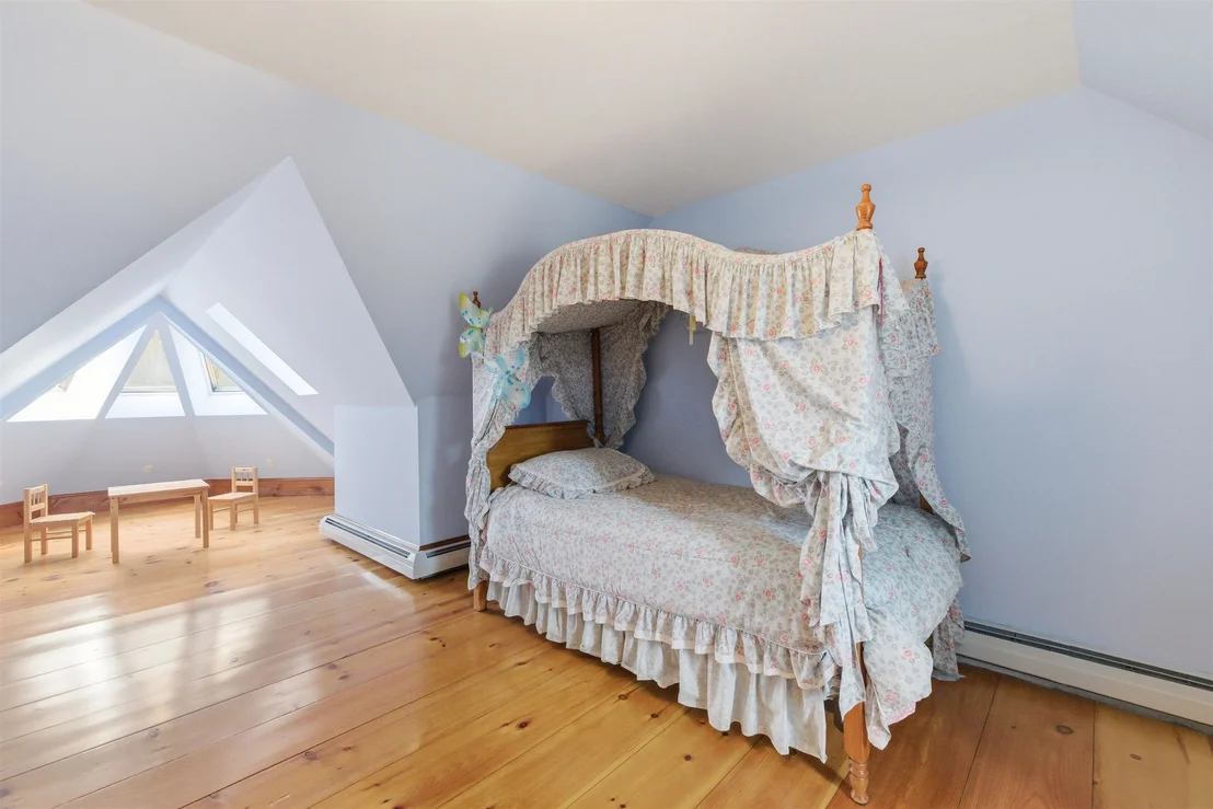 Photo of 40-40A Pine Hill