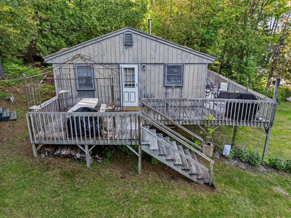 Photo of 281 Cedar Pond