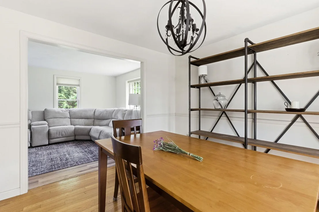 Photo of 25 Buttonwood