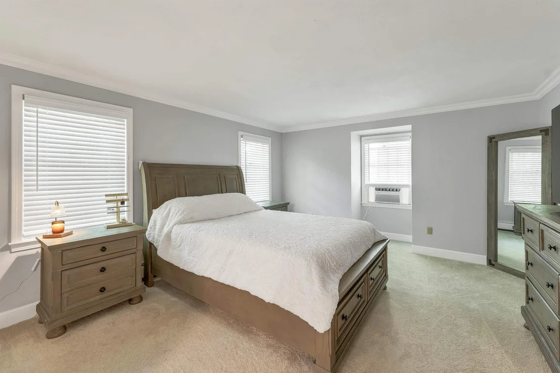 Photo of 9 Meadowview