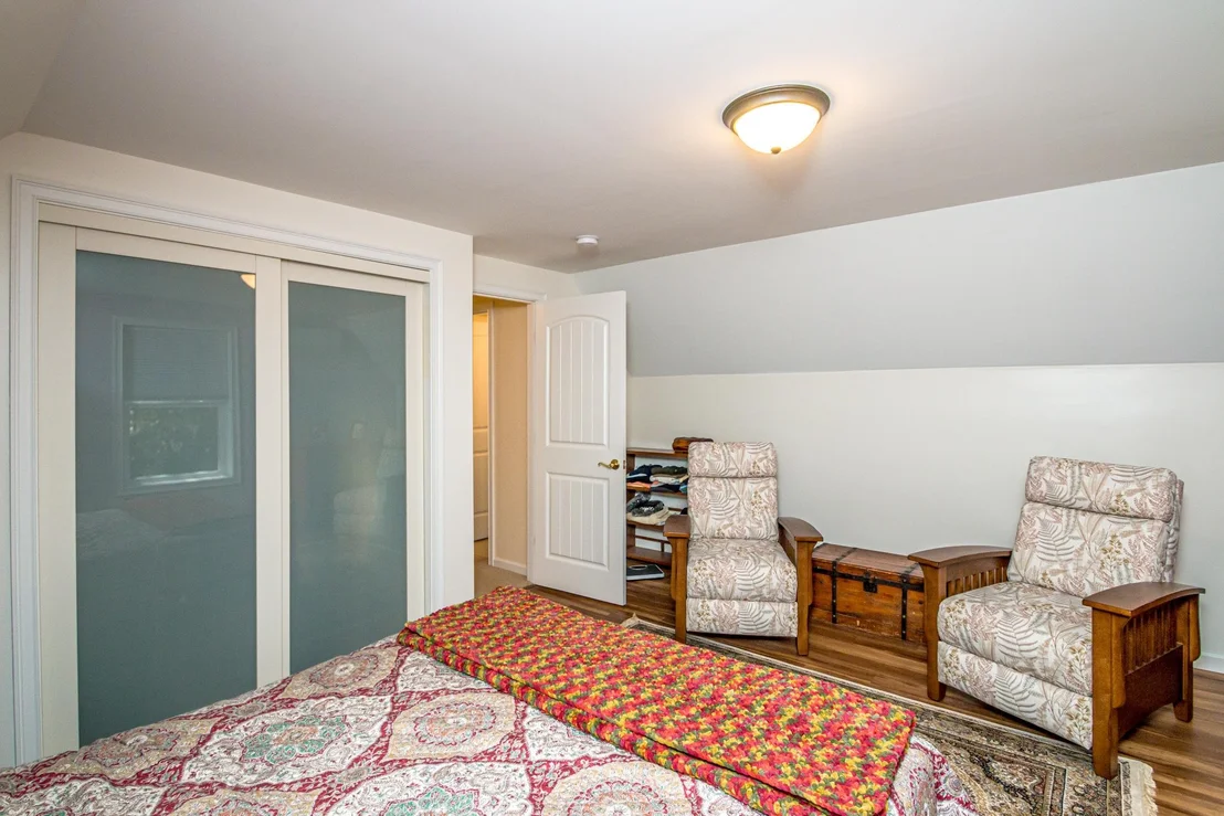 Photo of 86 Brookstone