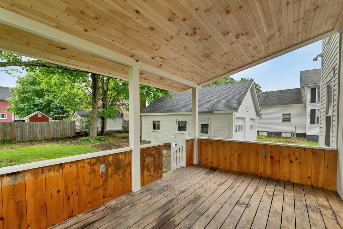 Photo of 33 Spruce