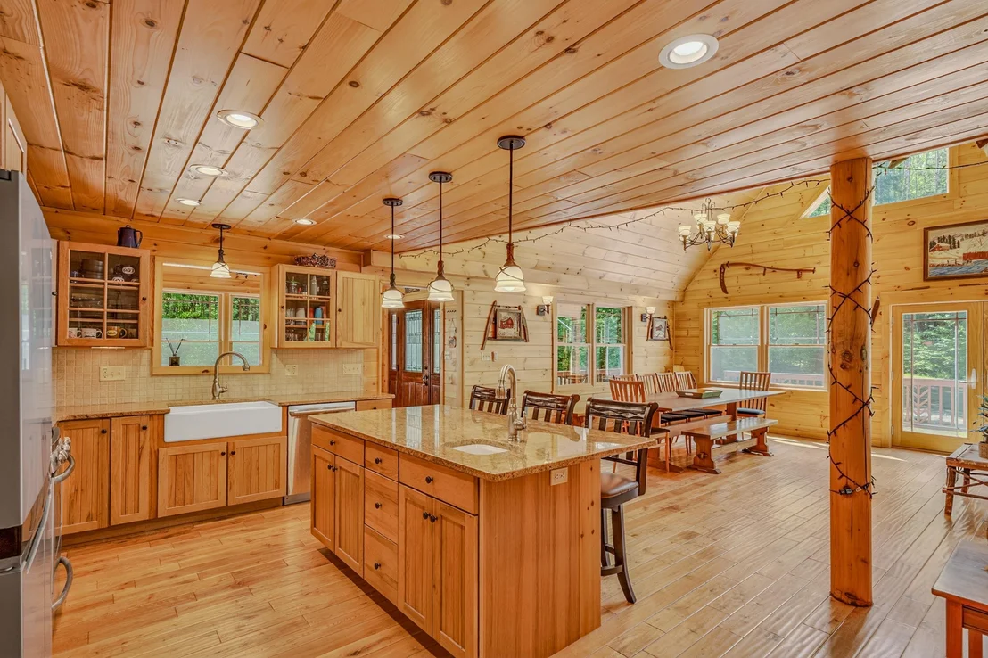 Photo of 1560 Cherry Valley