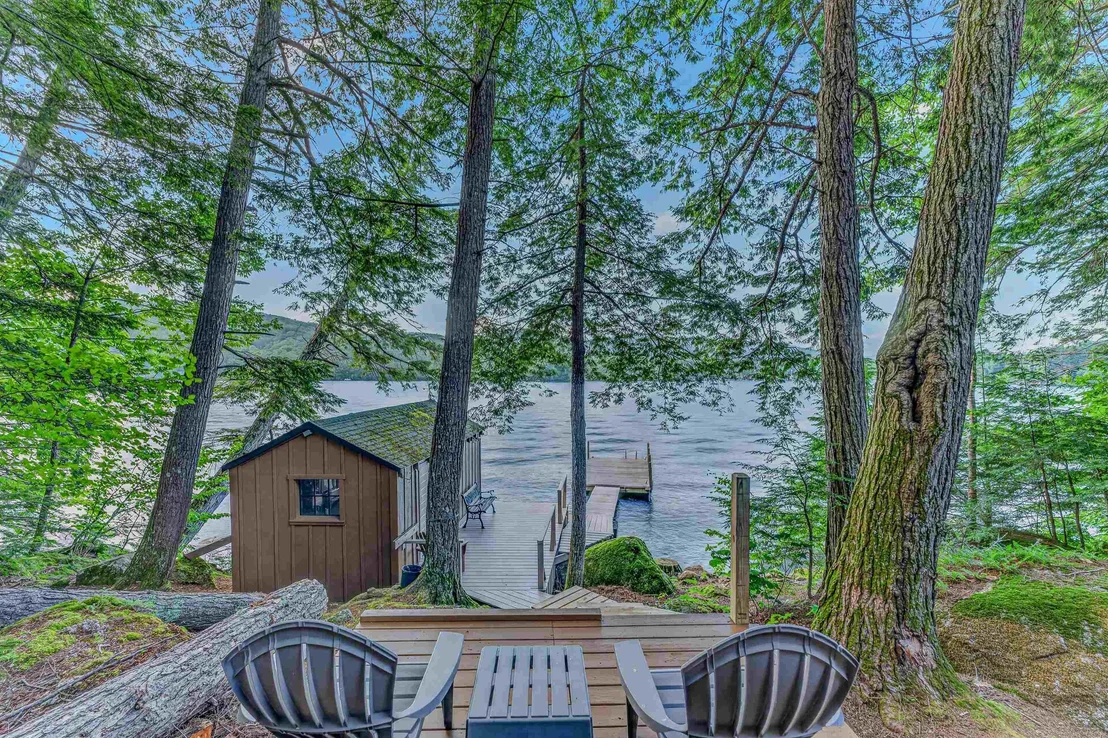 Photo of 16 Hemlock