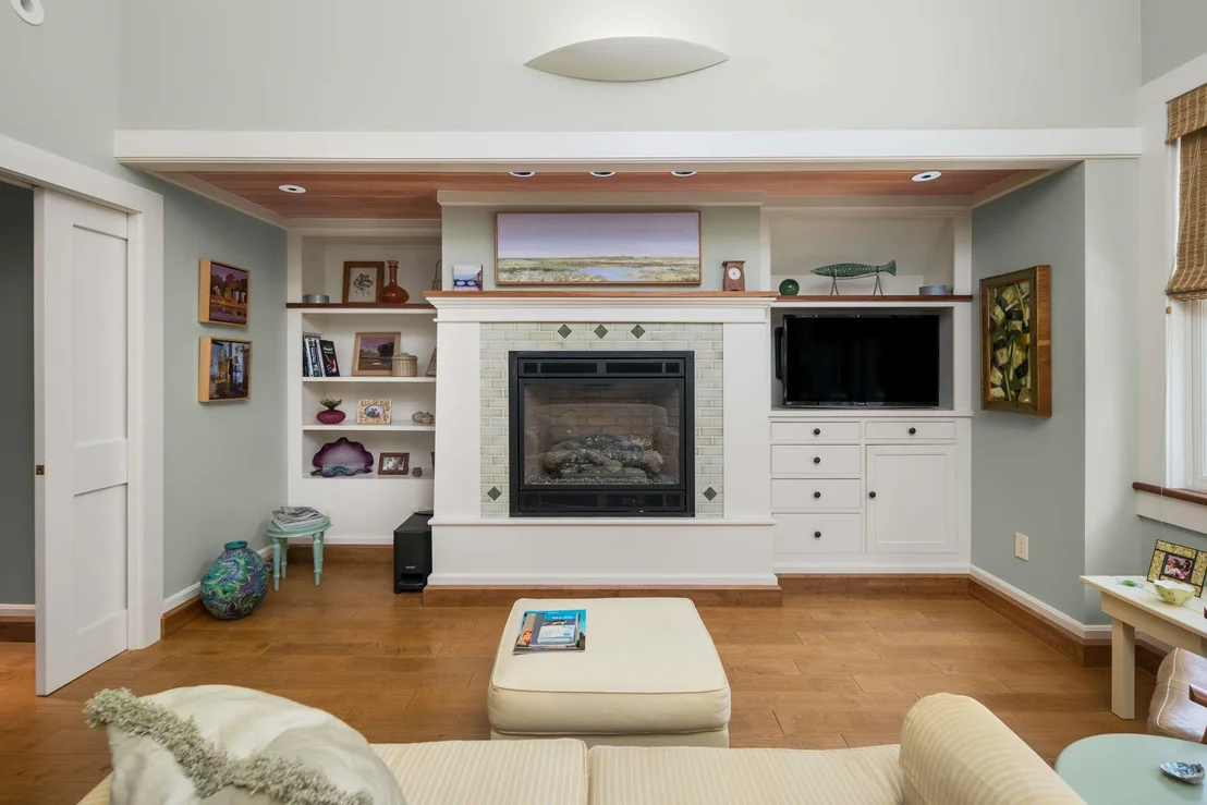 Photo of 6 Pebble