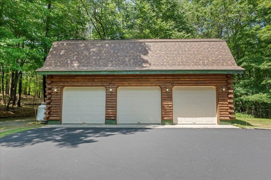 Photo of 34 Edwards Mill