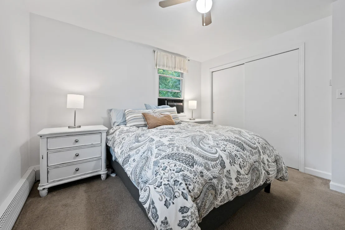 Photo of 42 Crestwood