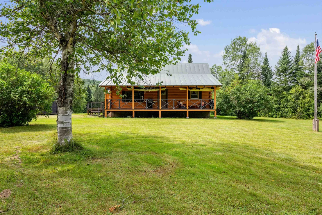 Photo of 44 Dubeau