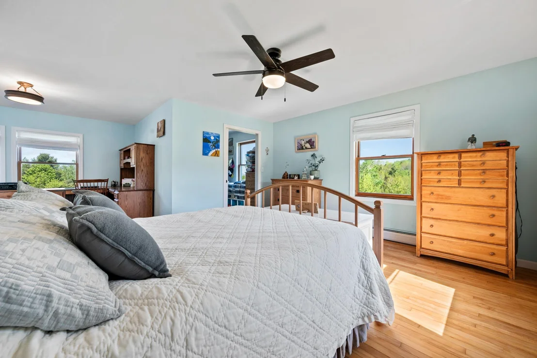 Photo of 154 Cates Hill