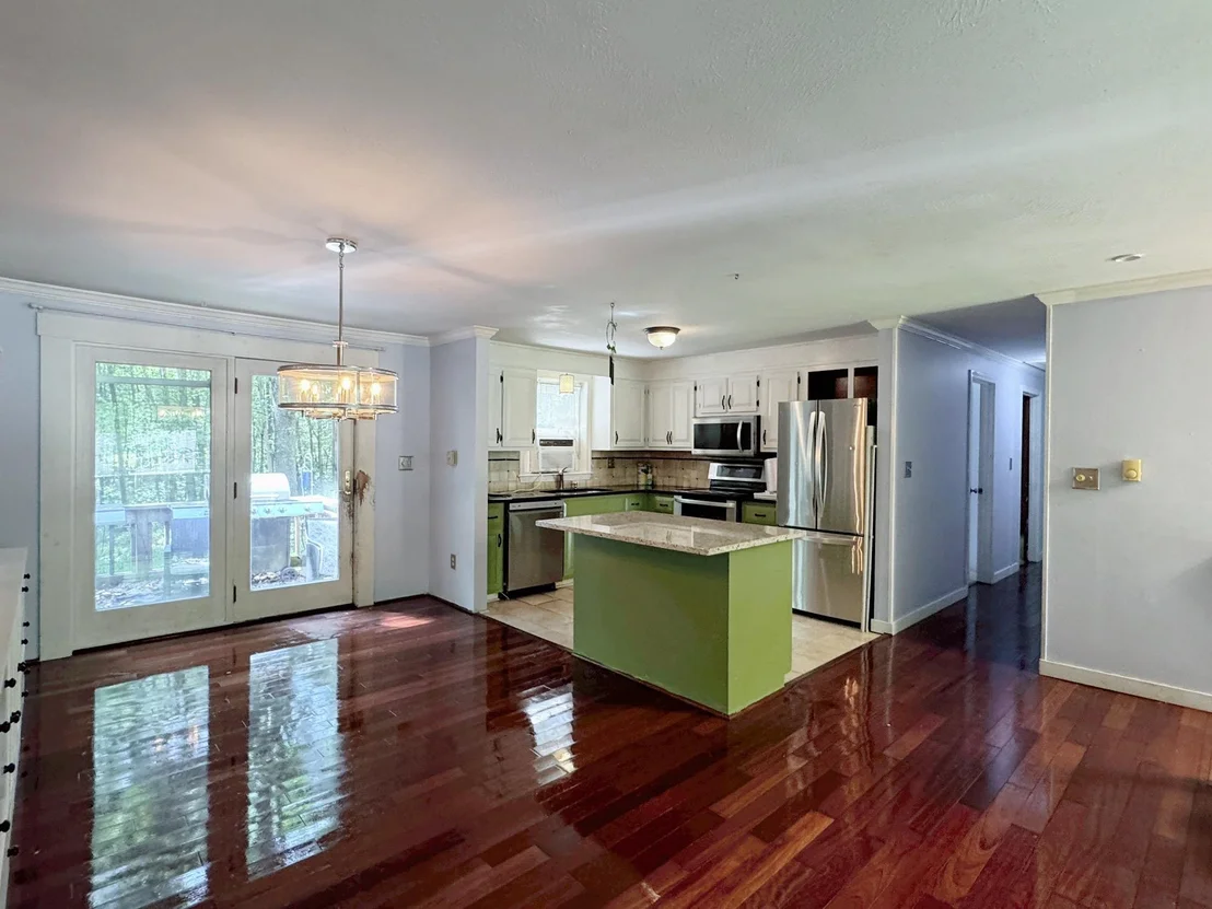 Photo of 6 Saddlepath