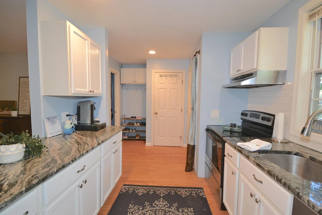 Photo of Unit 178 at 1465 Hooksett