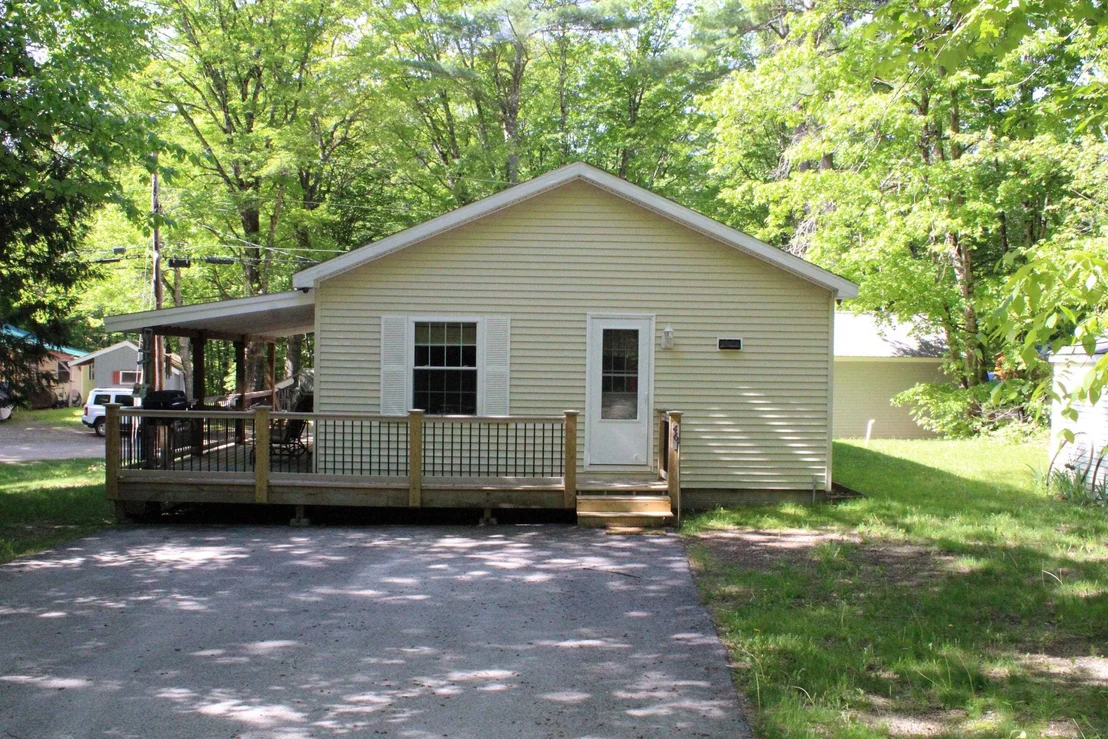 Photo of 461 Jericho