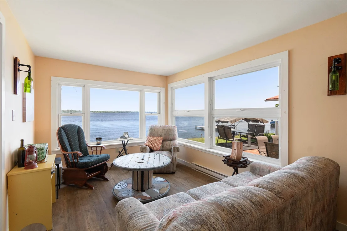 Photo of 43 Sandy Point