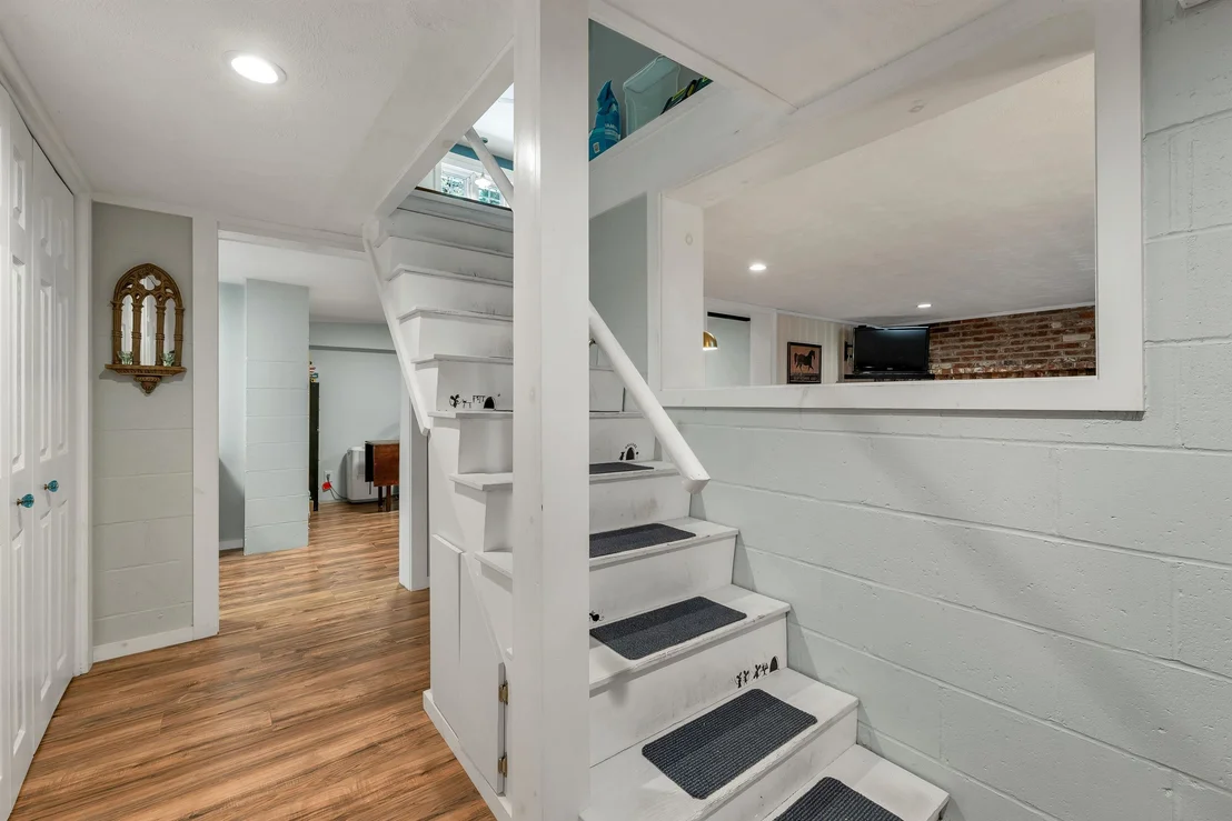 Photo of 14 Squamscott
